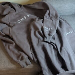 Comfrt Hooded Sweatshirt And Jogger Set Size Large